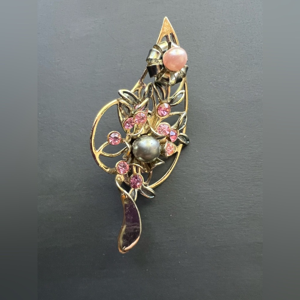 Vintage Gold Tone Brooch with Pink Rhinestones - Picture 7 of 7